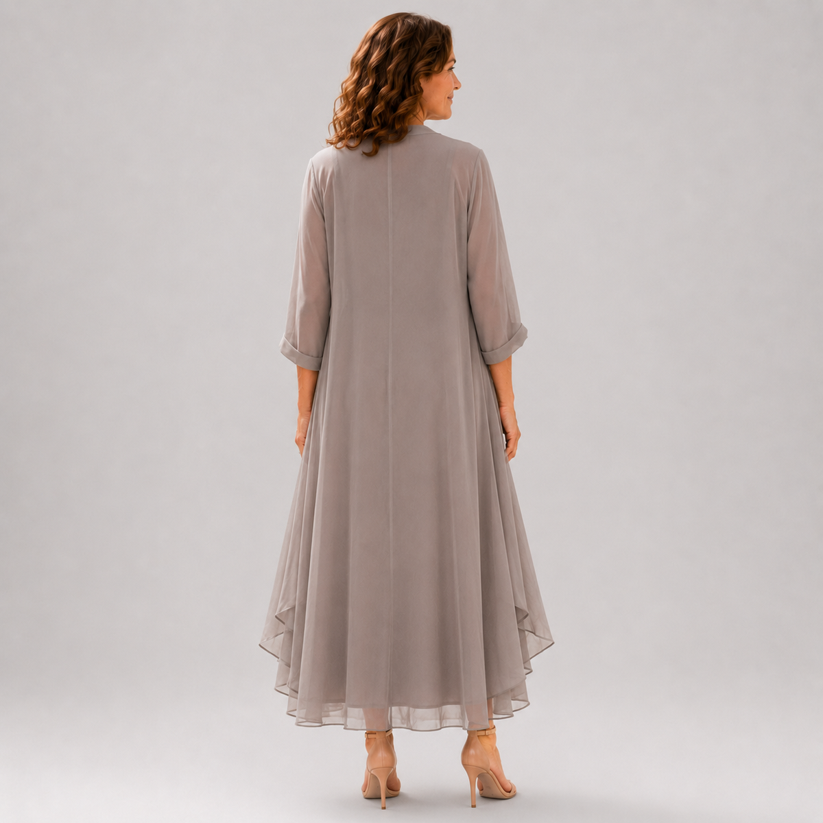 Elena | Abito Elegante con Ricamo Floreale e Mantella Leggera