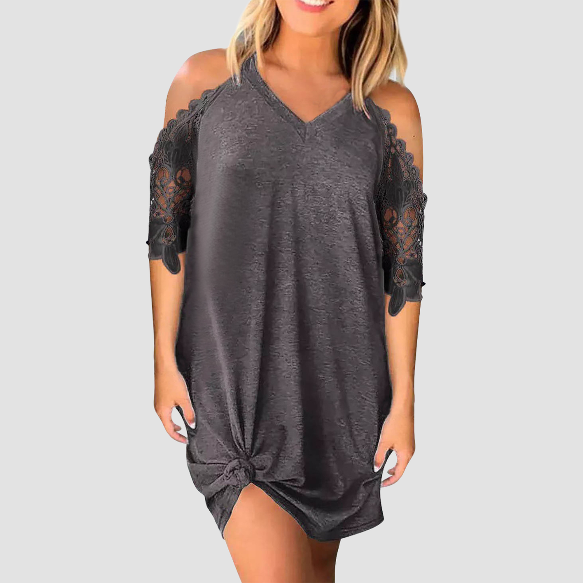 Amora | Abito in pizzo con scollo a V