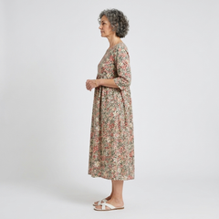 Vestido midi floral de corte relajado - vista lateral